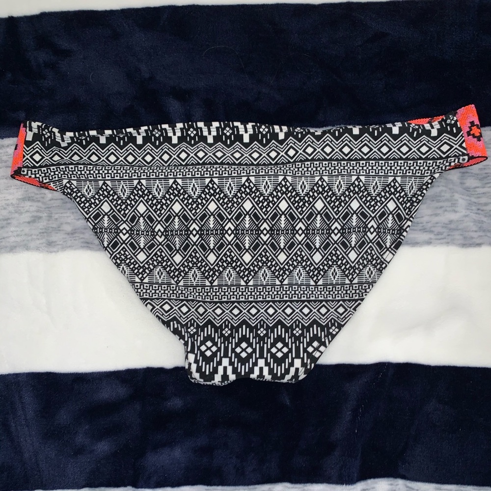 Bikini Bottom - Picture 2 of 3